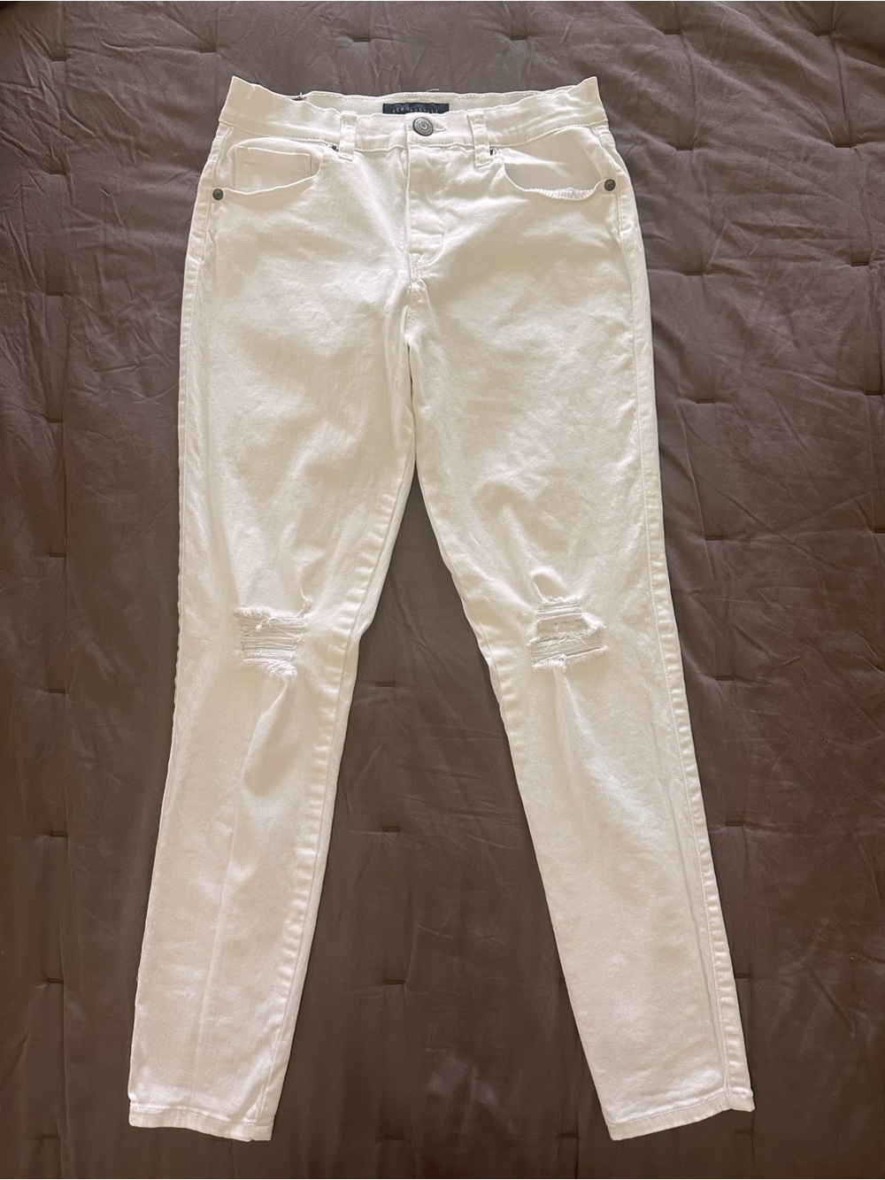 Aeropostale White Women's Distressed High Waisted Ankle Jegging
